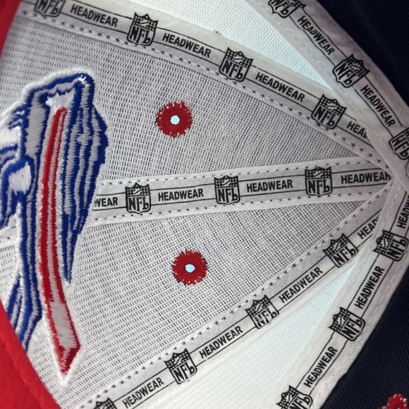 Buffalo Bills Reebok NFL On-Field Retro Style Men's Fitted Cap Hat - Size: 7 3/8 - Picture 10 of 10